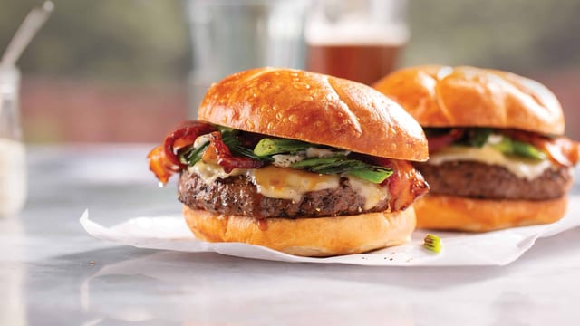 Bacon Cheeseburger.